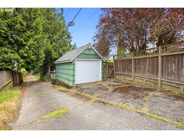 5815 Ne 26TH Ave, Portland, OR 97211
