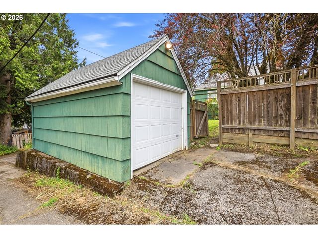 5815 Ne 26TH Ave, Portland, OR 97211