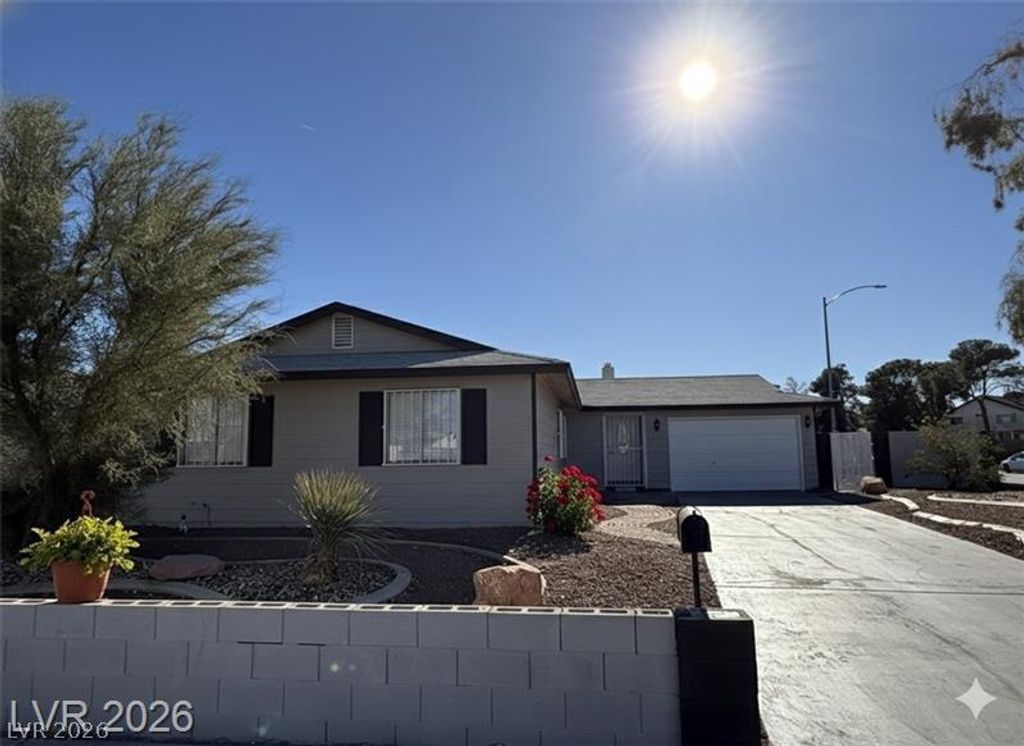 6489 Bugbee Avenue, Las Vegas, NV 89103 — exterior