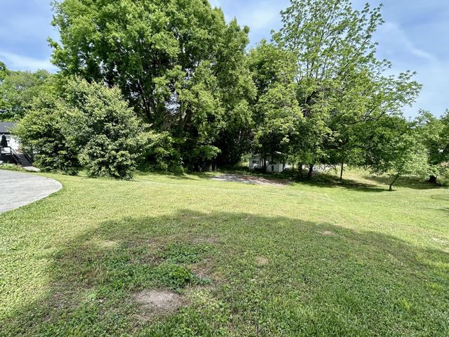 711 Walter Street, Athens, TN 37303