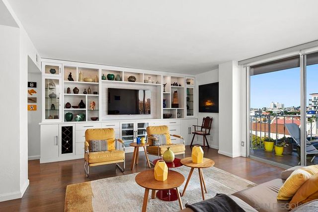 3634 7th Avenue 8E, San Diego, CA 92103