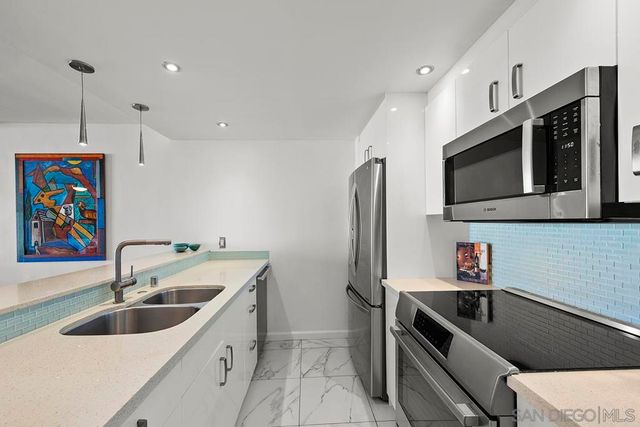 3634 7th Avenue 8E, San Diego, CA 92103