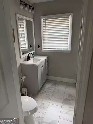 2301 Amber Way, Decatur, GA 30032