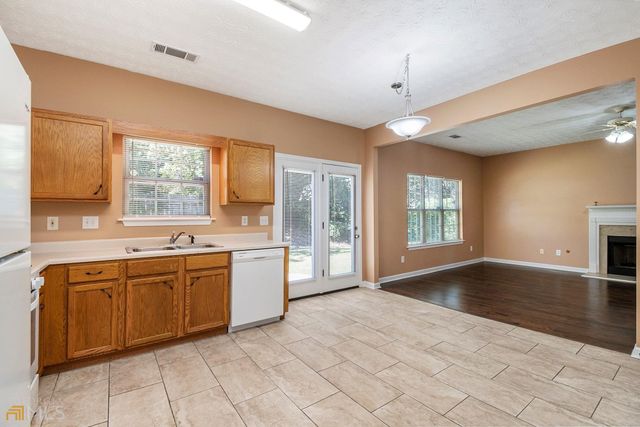 4313 Catalpa Court, Ellenwood, GA 30294