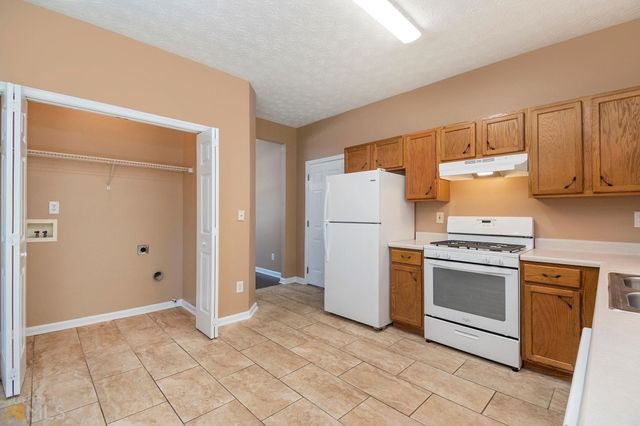 4313 Catalpa Court, Ellenwood, GA 30294