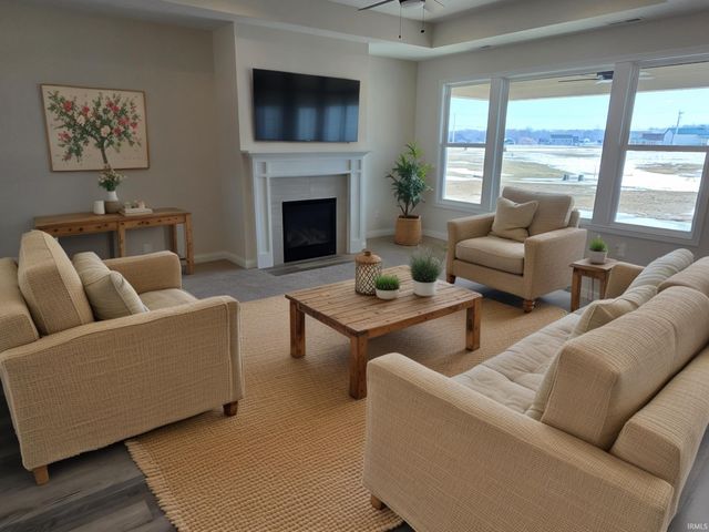 5253 Fair Creek Run, Fort Wayne, IN 46818