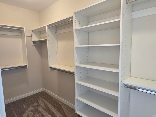 5253 Fair Creek Run, Fort Wayne, IN 46818