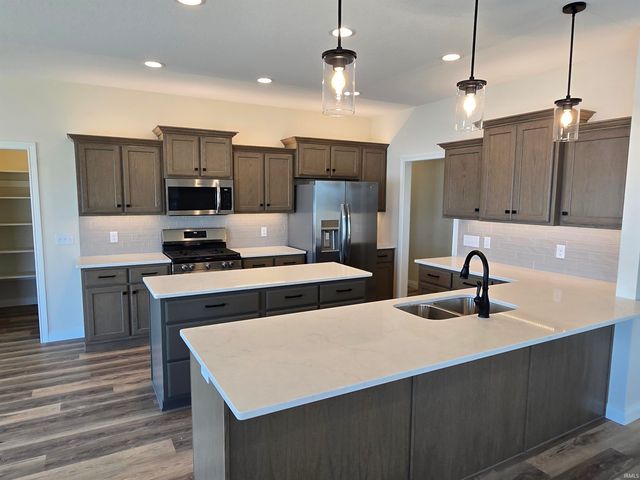 5253 Fair Creek Run, Fort Wayne, IN 46818