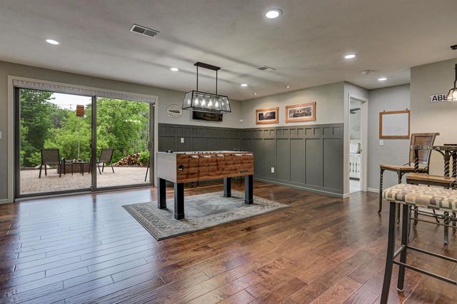 621 GLENVIEW AVENUE, Combined Locks, WI 54113