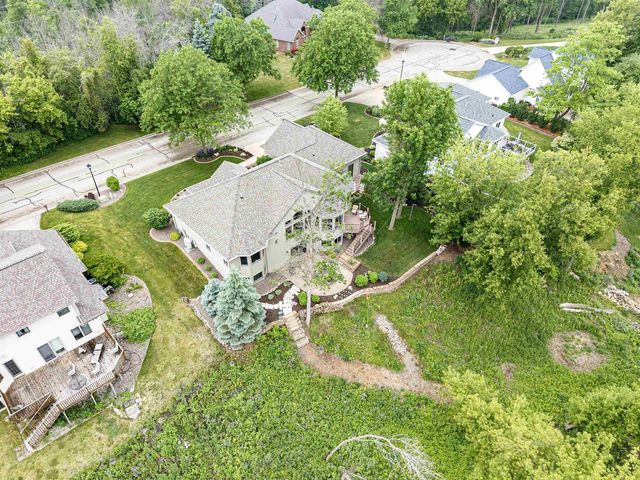 621 GLENVIEW AVENUE, Combined Locks, WI 54113