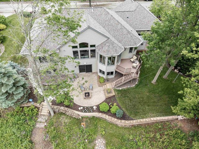 621 GLENVIEW AVENUE, Combined Locks, WI 54113