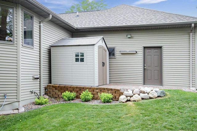 621 GLENVIEW AVENUE, Combined Locks, WI 54113