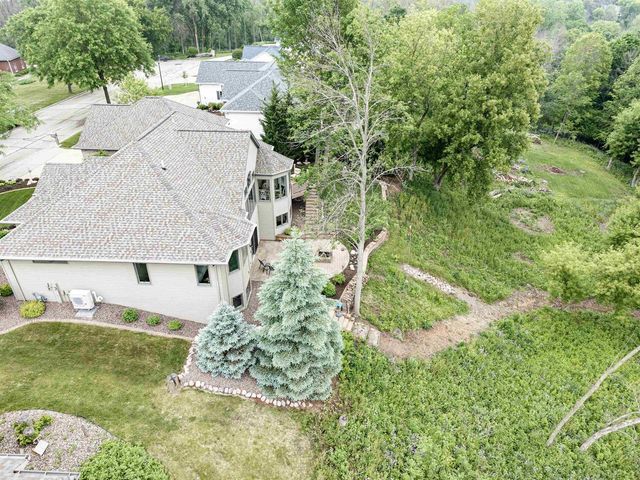 621 GLENVIEW AVENUE, Combined Locks, WI 54113