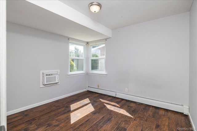 729 Arcadian Avenue, Valley Stream, NY 11580