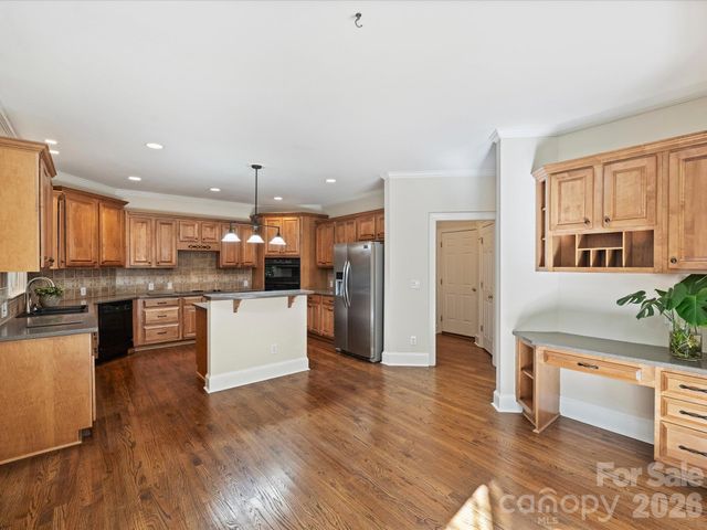 7705 Stonehaven Drive, Waxhaw, NC 28173
