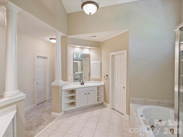 7705 Stonehaven Drive, Waxhaw, NC 28173