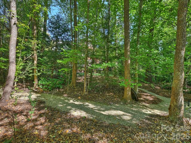 7705 Stonehaven Drive, Waxhaw, NC 28173