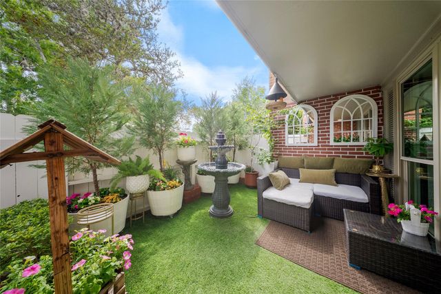 6563 Bayou Glen Road, Houston, TX 77057