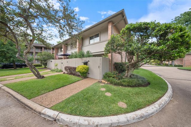 6563 Bayou Glen Road, Houston, TX 77057