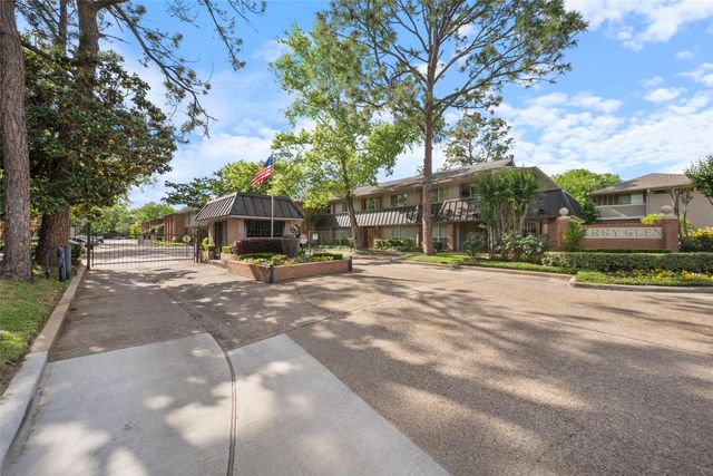 6563 Bayou Glen Road, Houston, TX 77057