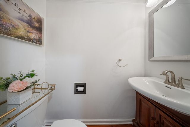 6563 Bayou Glen Road, Houston, TX 77057