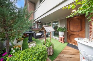 6563 Bayou Glen Road, Houston, TX 77057