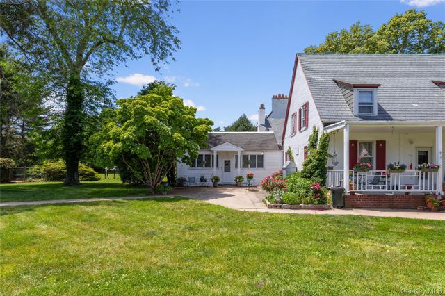 97 A Pound Hollow Road, Old Brookville, NY 11545