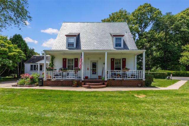 97 A Pound Hollow Road, Old Brookville, NY 11545