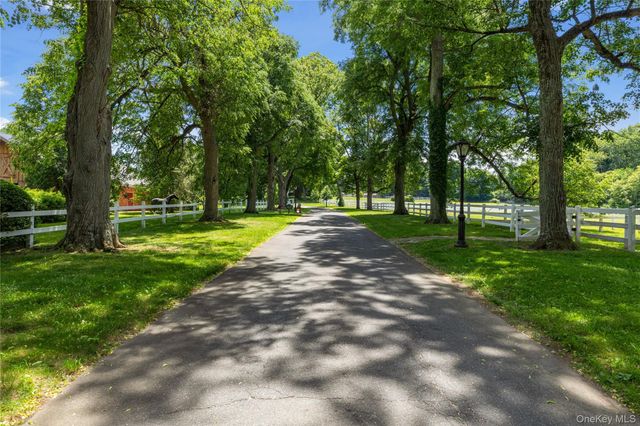 97 A Pound Hollow Road, Old Brookville, NY 11545