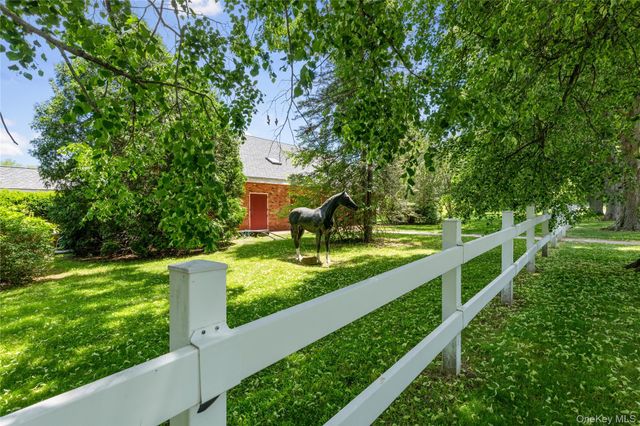 97 A Pound Hollow Road, Old Brookville, NY 11545