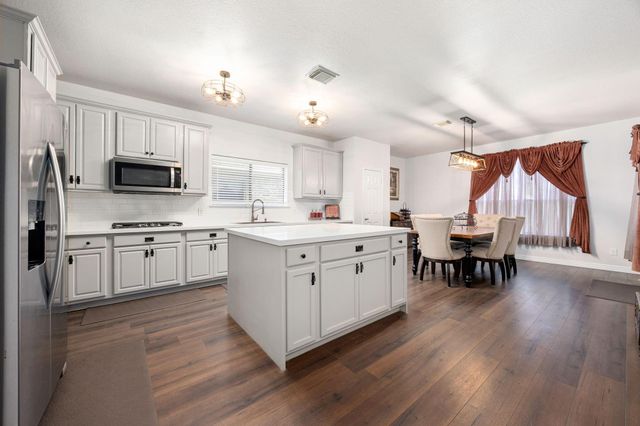 3210 Legends Creek Drive, Spring, TX 77386