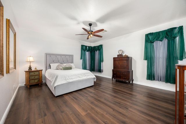 3210 Legends Creek Drive, Spring, TX 77386