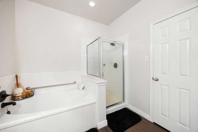 3210 Legends Creek Drive, Spring, TX 77386