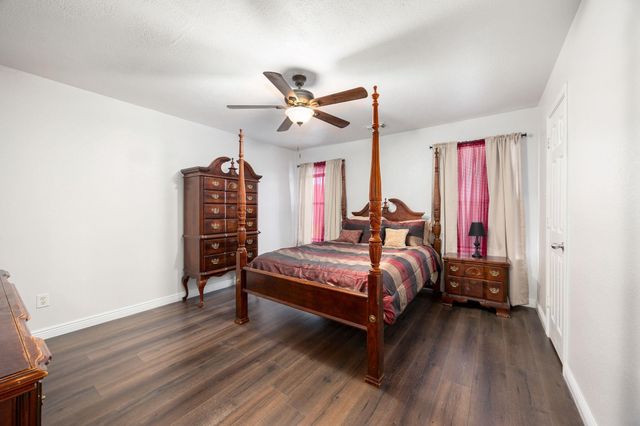3210 Legends Creek Drive, Spring, TX 77386