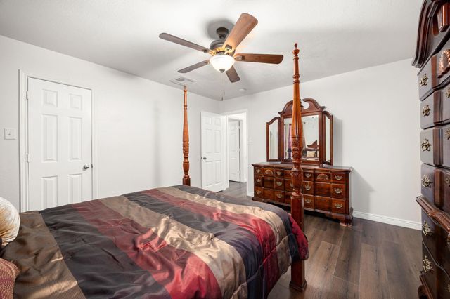 3210 Legends Creek Drive, Spring, TX 77386