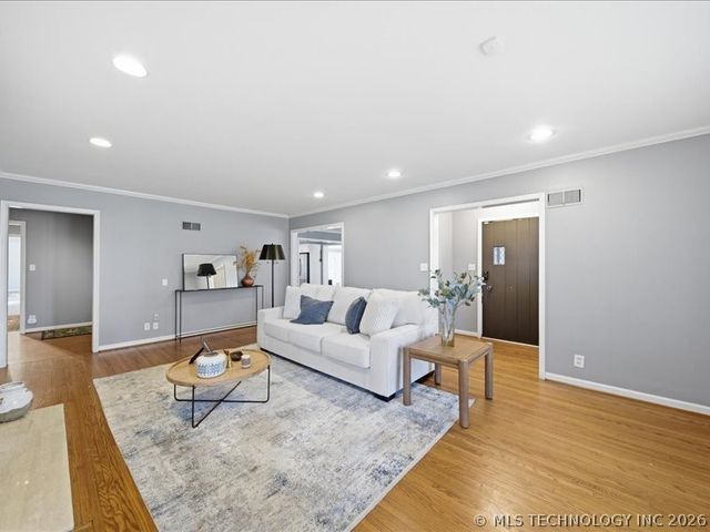 2728 E 22nd Place, Tulsa, OK 74114