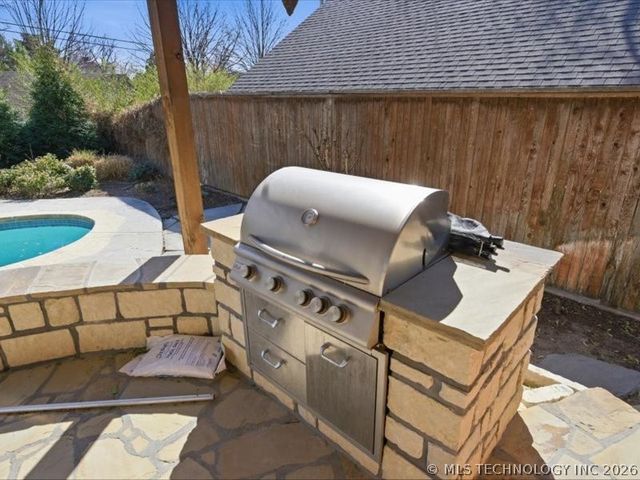 2728 E 22nd Place, Tulsa, OK 74114