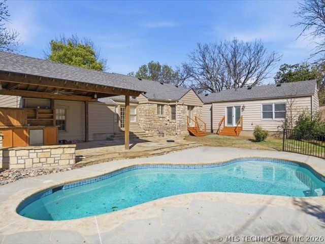 2728 E 22nd Place, Tulsa, OK 74114