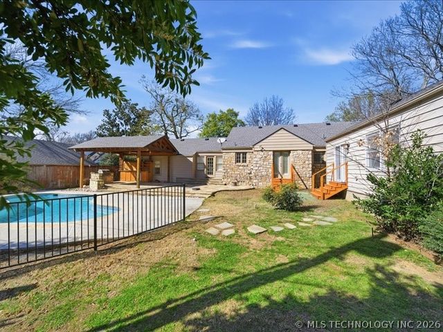 2728 E 22nd Place, Tulsa, OK 74114