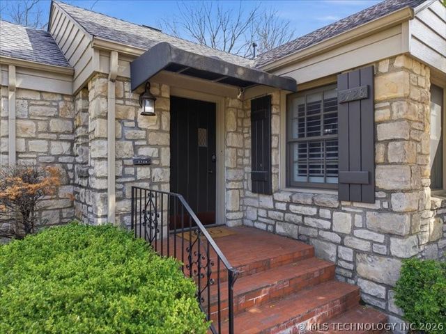 2728 E 22nd Place, Tulsa, OK 74114