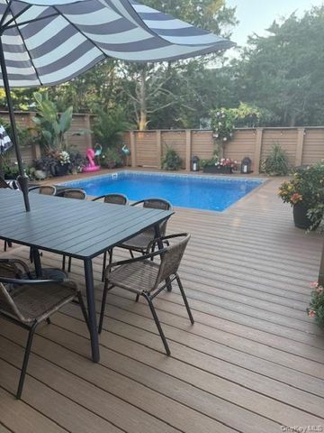 224 Wilmot Road, Ocean Beach, NY 11770