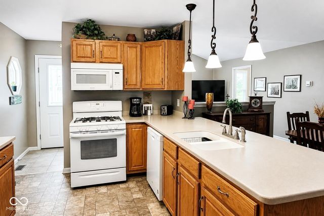 346 Dry Branch Drive, Crawfordsville, IN 47933
