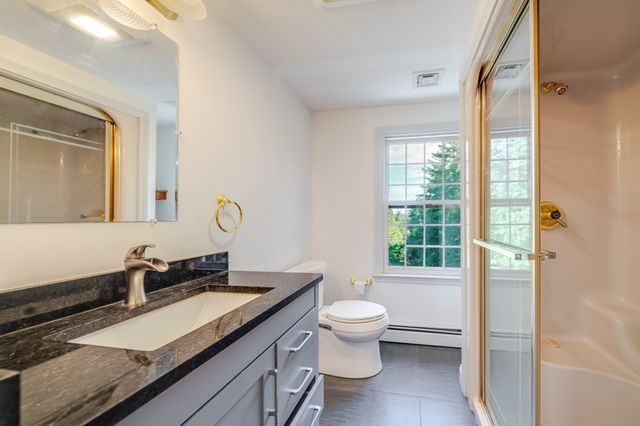 485 E Broadway, Haverhill, MA 01830