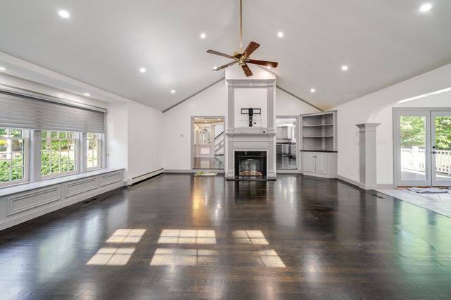 485 E Broadway, Haverhill, MA 01830
