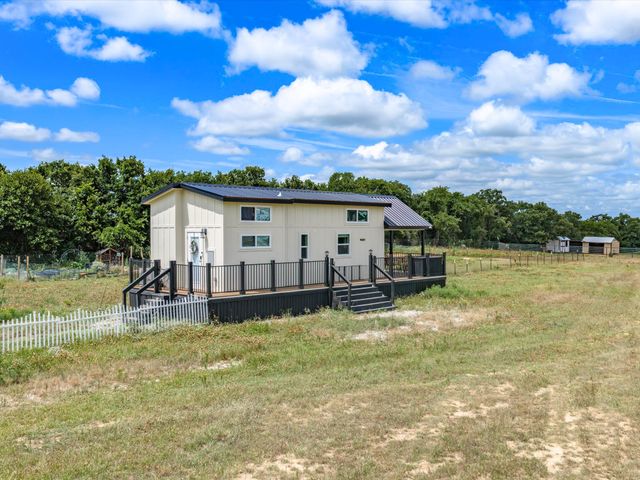 828 Wilson Road, Perrin, TX 76486
