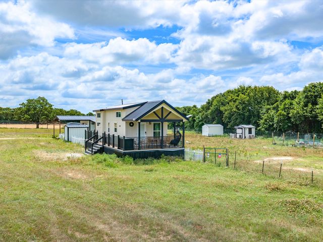 828 Wilson Road, Perrin, TX 76486