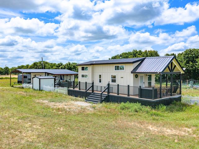 828 Wilson Road, Perrin, TX 76486