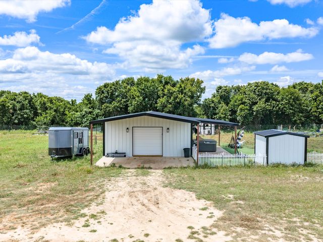 828 Wilson Road, Perrin, TX 76486