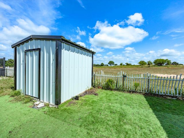 828 Wilson Road, Perrin, TX 76486