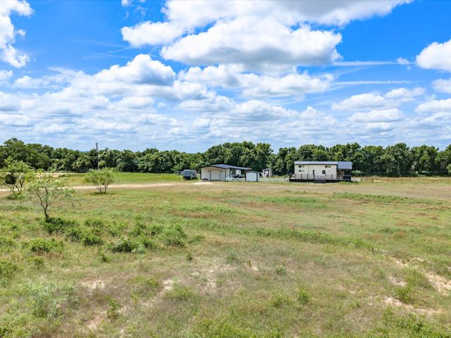 828 Wilson Road, Perrin, TX 76486